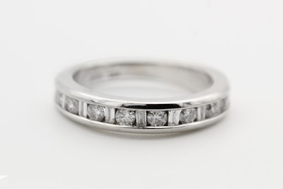 silver and gold round ring