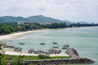 Best Solo Traveler Spots in Hua Hin: Where to Eat, Drink, and Connect
