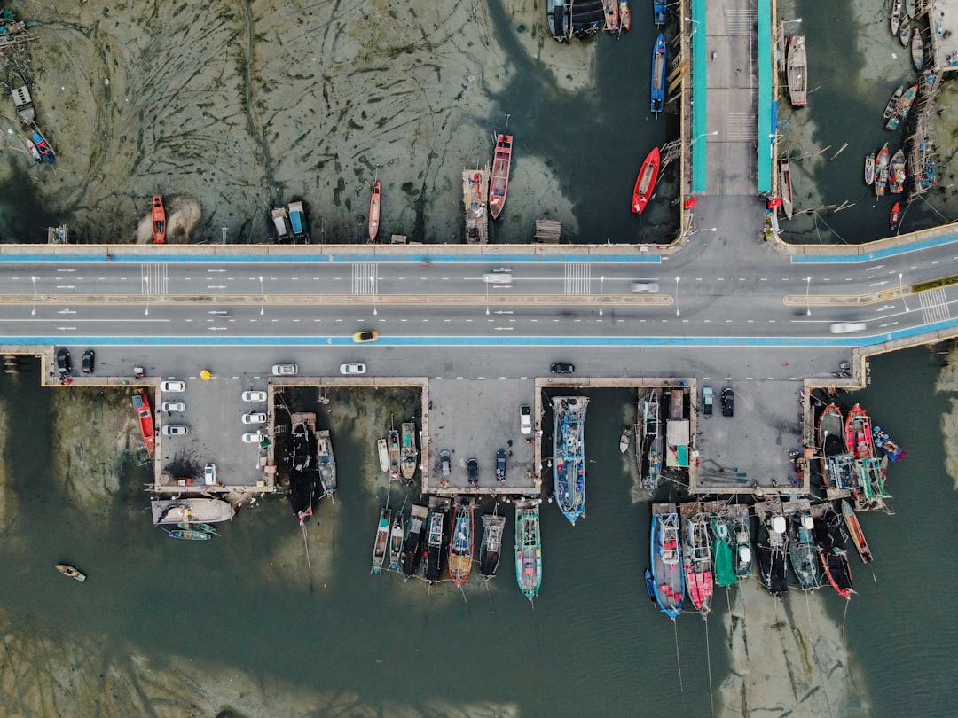 travelers stories about Bridge in สะพานชลมารควิถี 84 พรรษา Thailand, Thailand