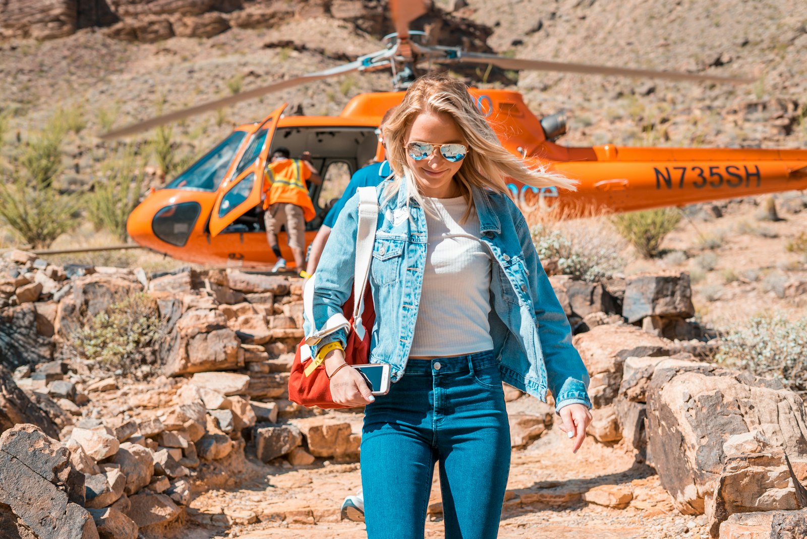 Sony a7S II + Sony FE 50mm F1.8 sample photo. Woman in blue denim photography