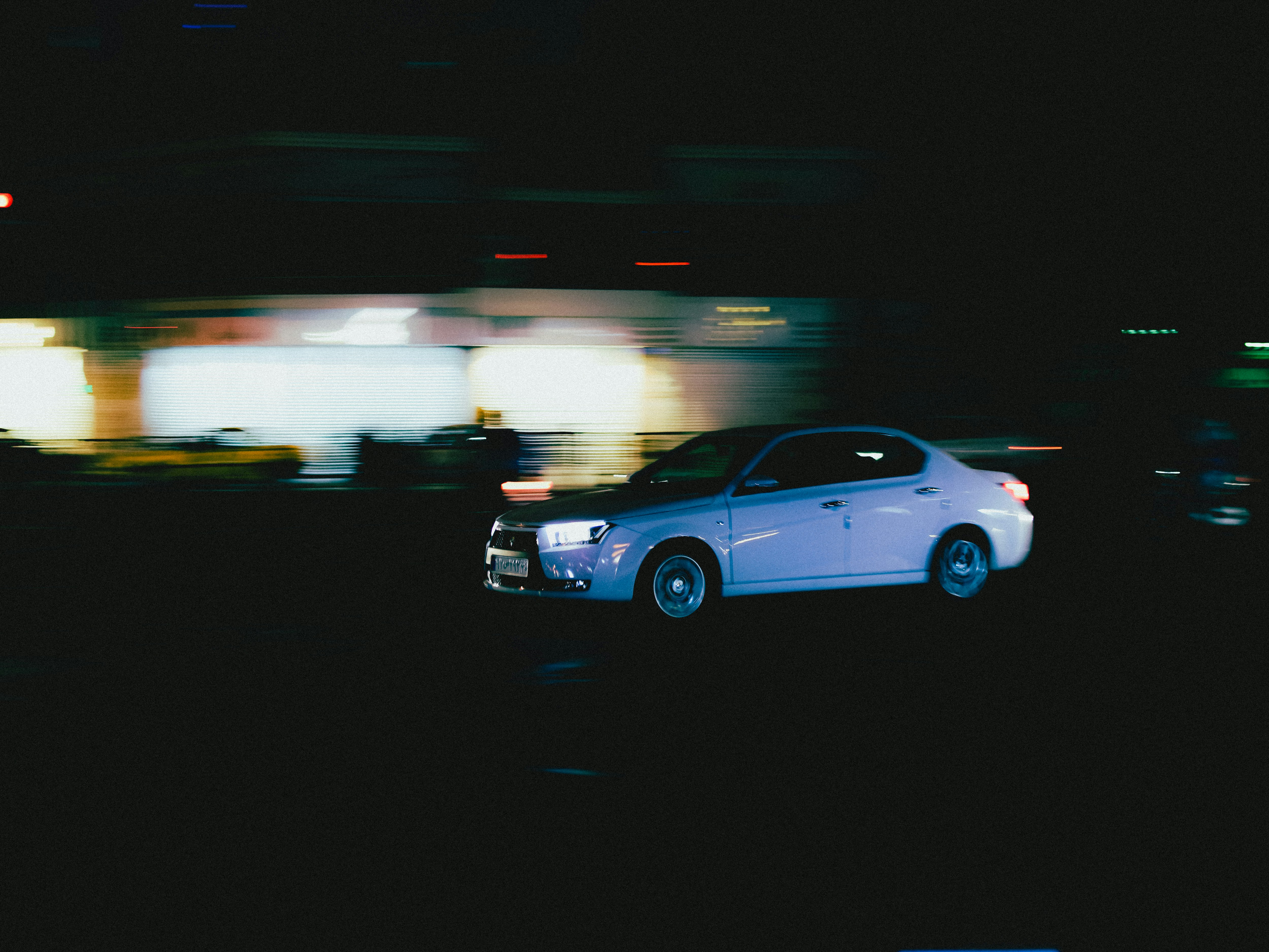 Photo by pouriaoskuie