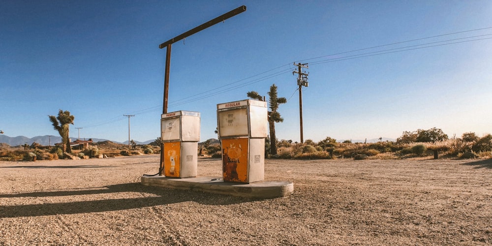 white and brown gas tank