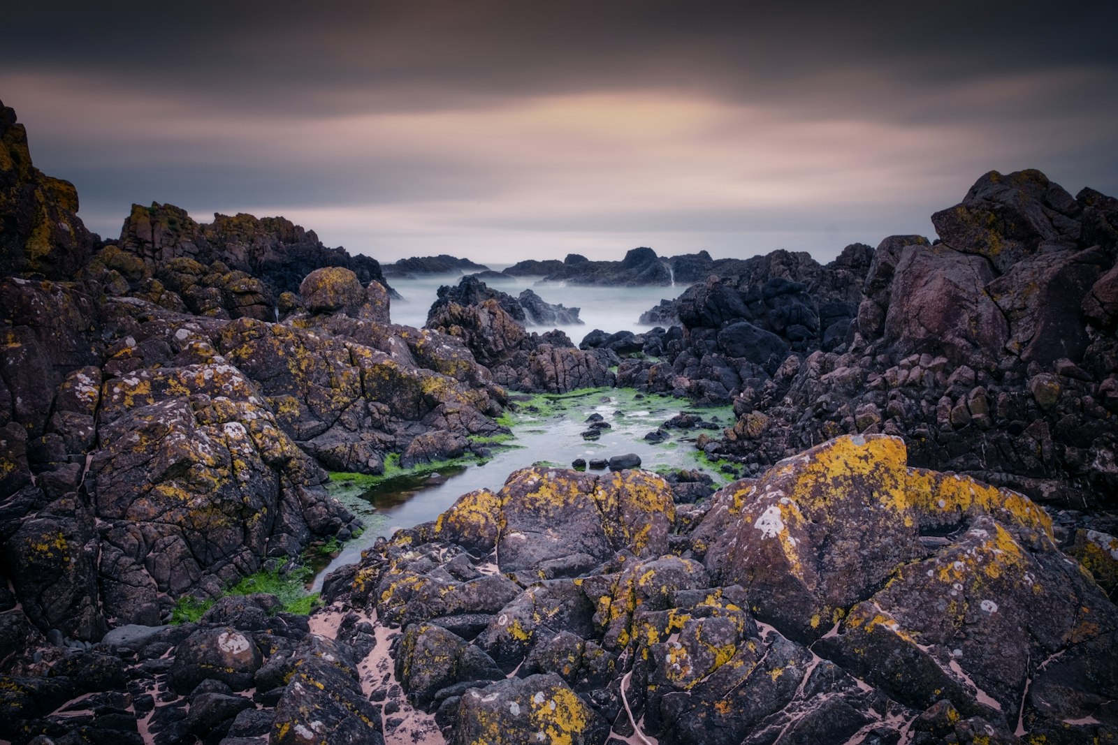 Fujifilm XF 14mm F2.8 R sample photo. Rocky shore with water photography