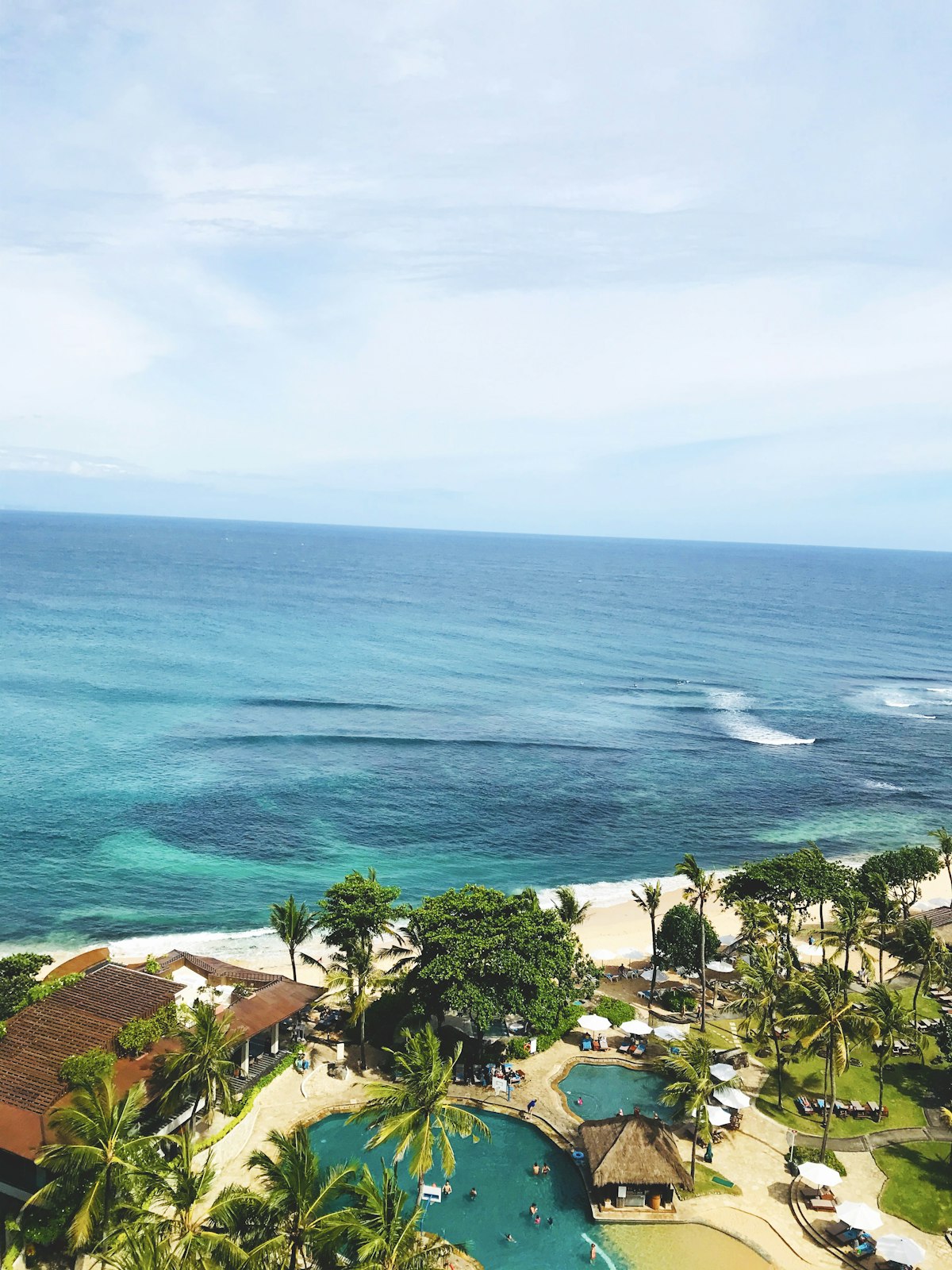 Bayside Retreat tropical pool