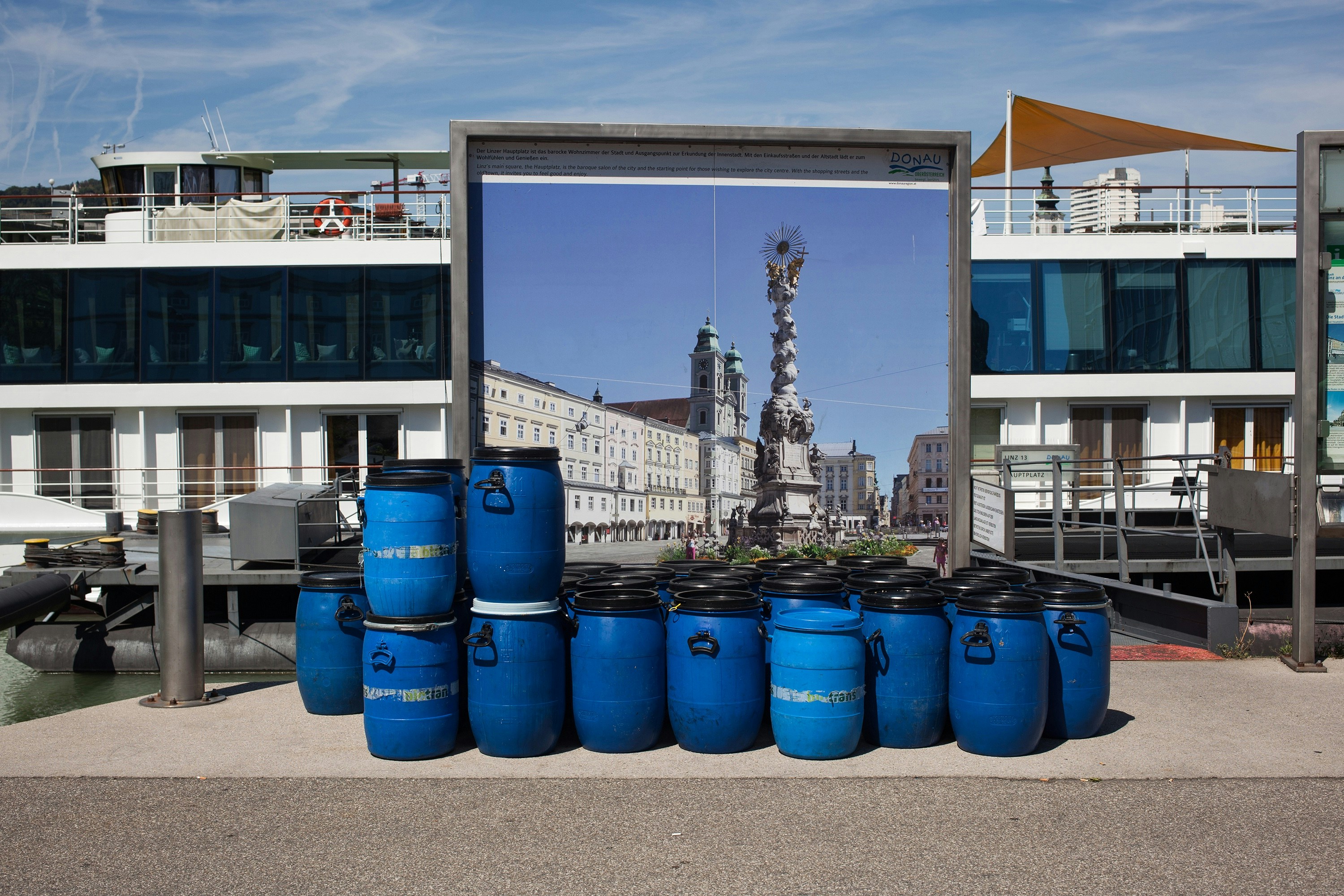 Vikten av att välja rätt storformatsmaterial för utomhusreklam, flaggspel, vimpelspel, bunting, Handburgareflaggor, Cocktailflaggor, Tandpetarflaggor, fasadflagga, kioskflagga, trottoarpratare, Globalt Mål, Globala Mål, Globalt mål, globala målen kub, displaykub tryck, globala målen tryck kub, globalt mål tryck, skummkub, Saccosäck, eventmöbler, saccosäck, beanbag, mässbord, broschyrställ, rollup, Banderoll, öletiketter, vinetiketter, Banderoller, mässväggar, mässmonter, mässmontrar, beachflaggor, Expo, Print, Förpackningar, Etiketter, tryck, giveaways, öletiketter, etiketter, reklamprodukter, banderoller, dekal, dekaler, mässmontrar, profilkläder med tryck, reklamprodukter, giveaways, företagsprofilering, USB med tryck, kepsar med tryck, t-shirts med tryck, reflexer, isskrapor med tryck, beachflaggor, vattenflaskor med tryck, eventtält, tygvepor, broschyrhållare, arbetskläder med tryck, paraplyer med tryck, pennor med tryck, storformatsprint, flyers, dekaler, fönsterfolie, forex, hyllvippor, broschyrer, etiketter, öletiketter, produktetiketter, vinetiketter, livsmedelsetiketter, reklamkläder, reklamtryck, tryckeri, trycksaker, reklamartiklar, tryckta produkter, storformat, exponeringsmaterial, digitaltryck, rollups med tryck, tryckta banderoller, mässmaterial, expomaterial, profilreklam, varumärkesprofilering, mässväggar, takdisplayer, expo tryck, print tryck, displaymaterial, reklamflaggor, flaggor med tryck, mobil mässmonter, tryckt marknadsföring, textiltryck, kundgåvor, logotyptryck, specialtryck, ExpoTryck, expotryck.se, rollups, banderoller, eventmöbler, eventstol, eventtält, vepor, vepa, flaggor, flagga, reklamflagga, logotypflagga, företagsflagga, företagsflaggor, distplayställ, takdisplay, beachflagga, beachflaggor, bas, markfäste, vinylbanderoll, meshbanderoll, banderoll, pvc banderoll, takdisplay, displaykub, kub med tryck, display kub, displayskylt, displayställ, informationsskylt, windtracker, windtracker flagga, hög flagga, windtracker system, windtracker-kit, windtrackerkit, windtrackersystem, snäppram, trappa snäppram, snäppramlist, displayskyltar, displayställ, butik, forex, forexskylt, dörrhängare, dörr hängare, etiketter, etiketter på rulle, trycka etiketter,