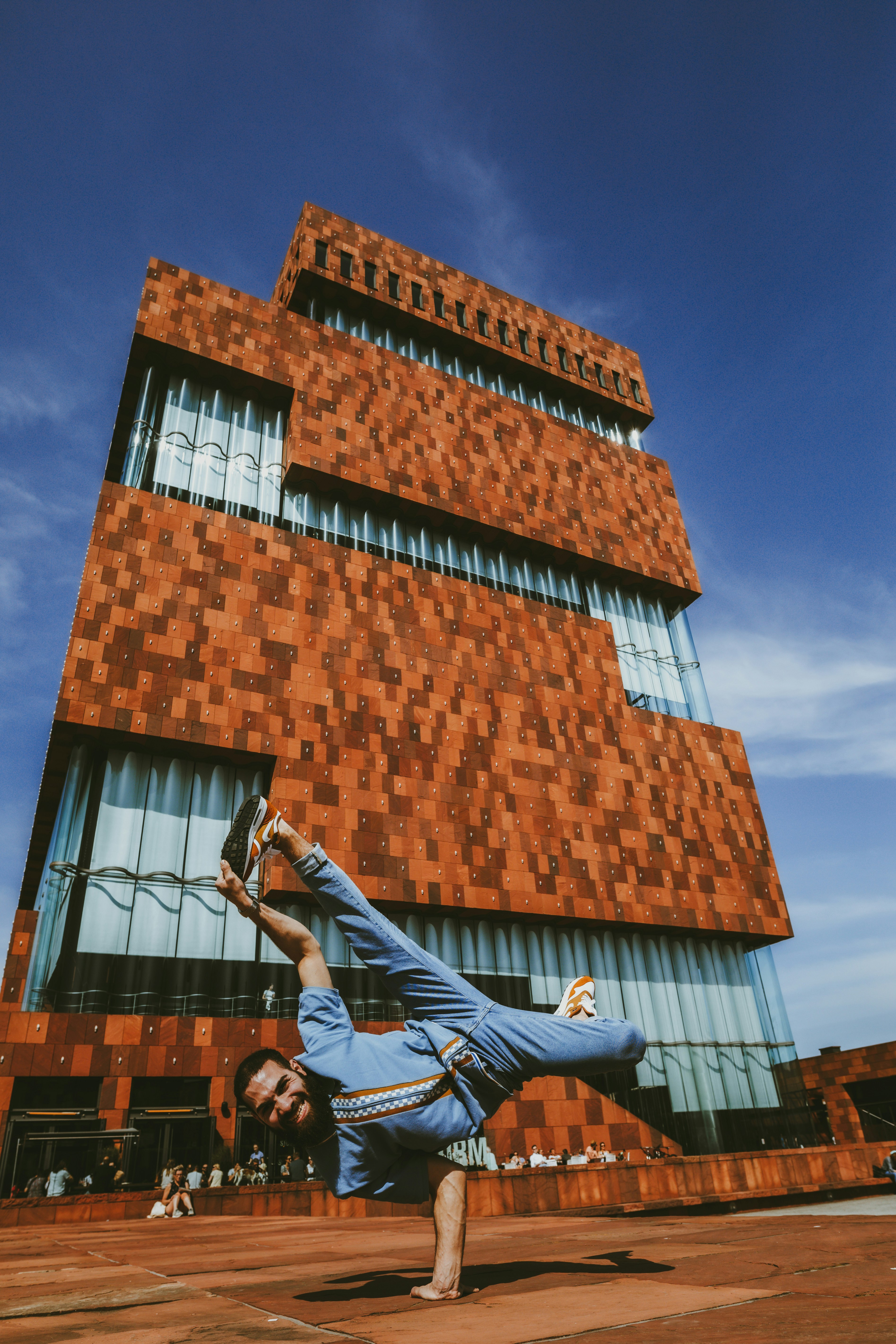 Définition de breakdance Dictionnaire français