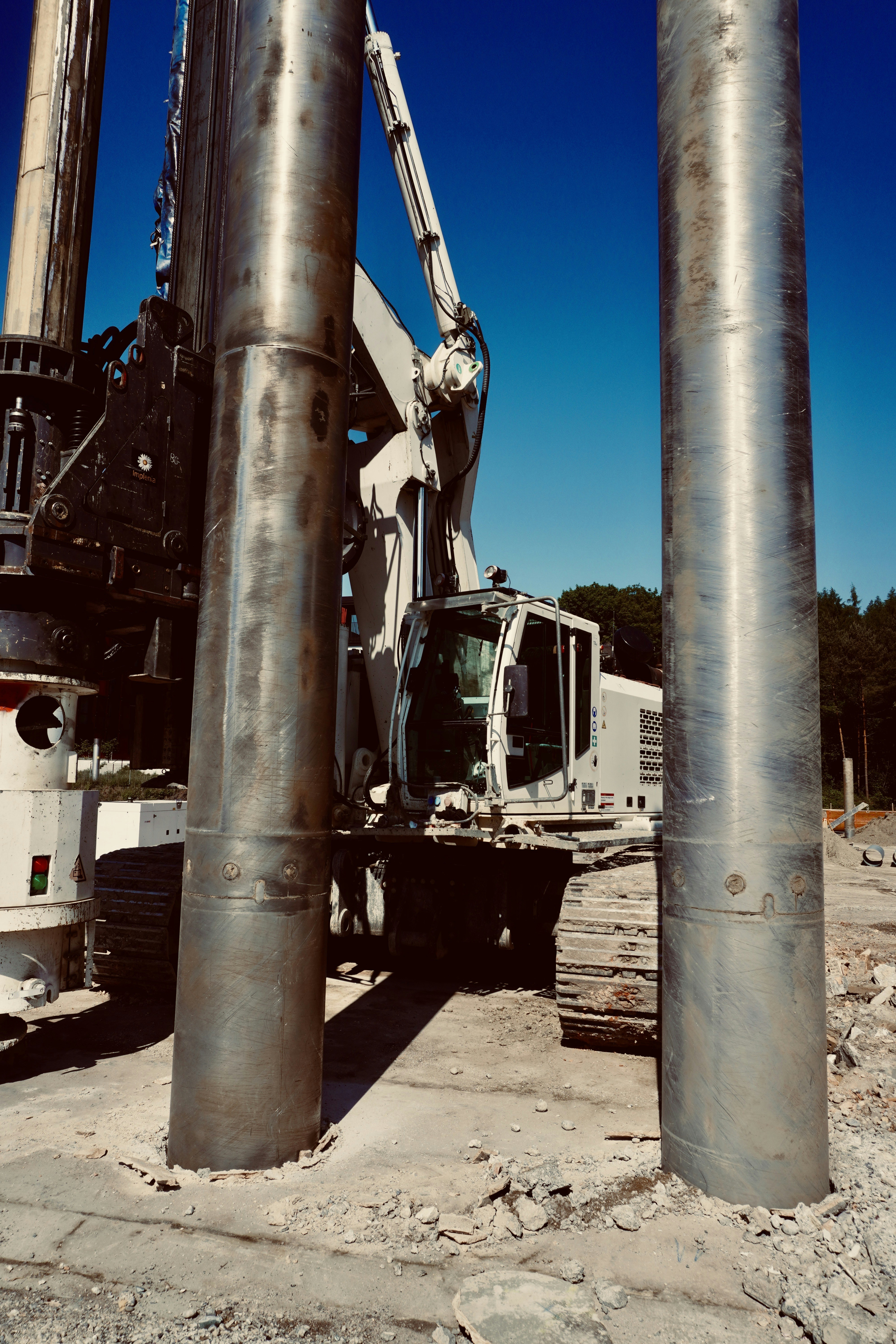 drill bits for large holes rig in action