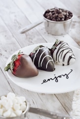 white and brown chocolate ice cream on white ceramic plate