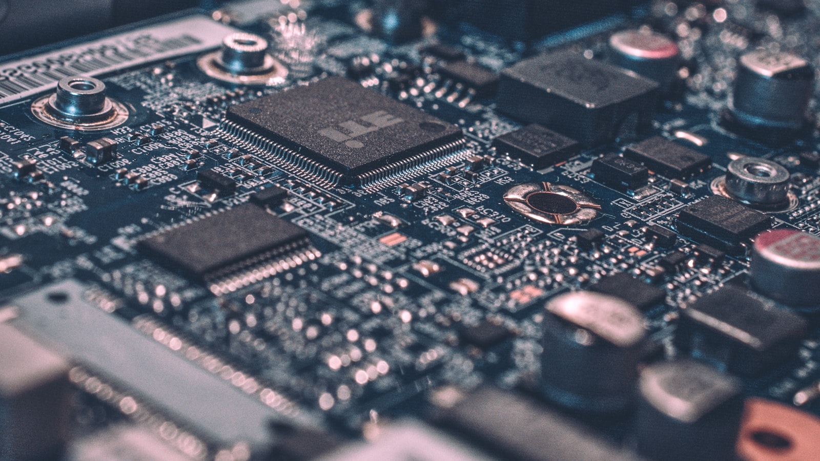 Afrika could solve the global computer chip shortage