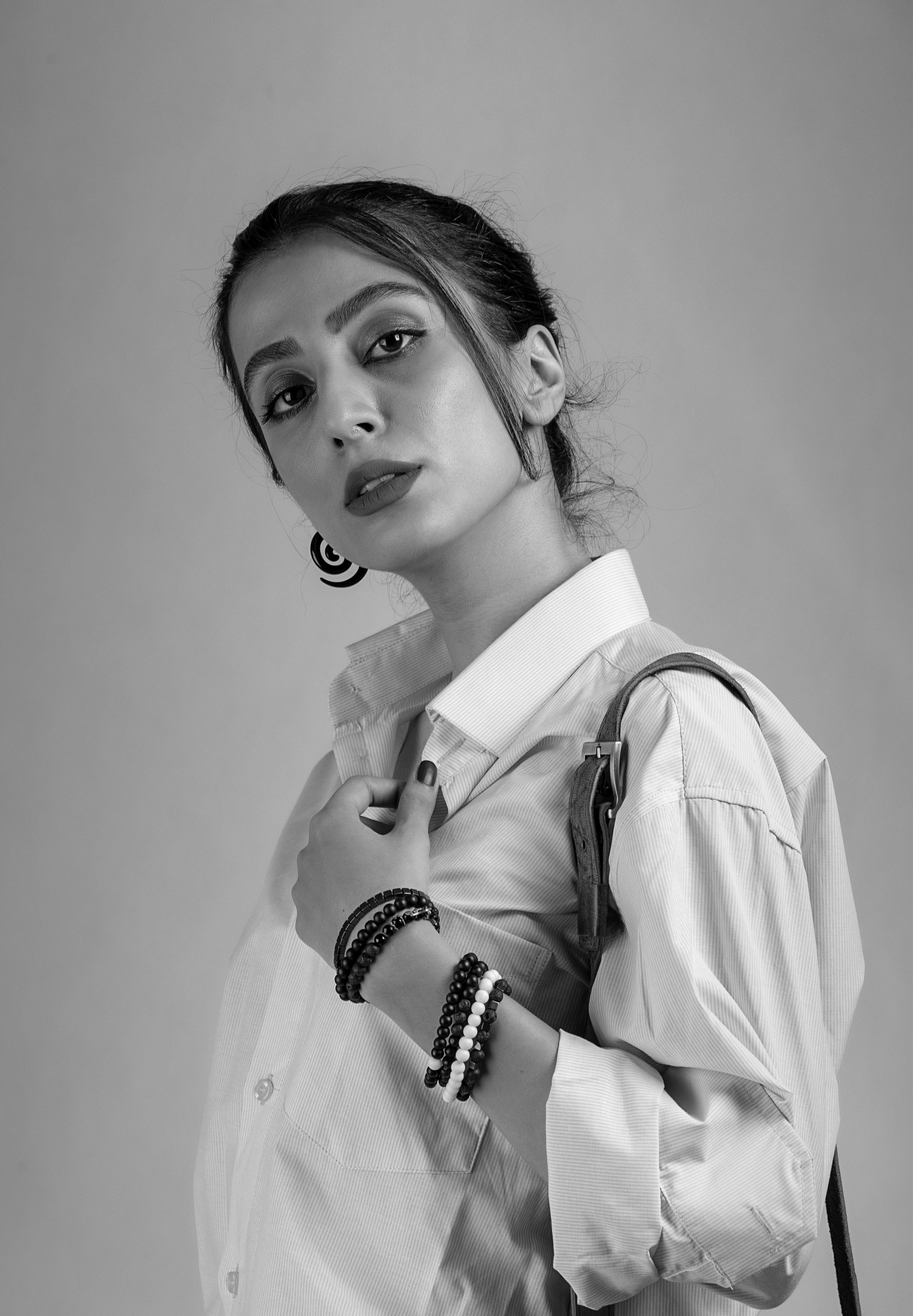 B&W