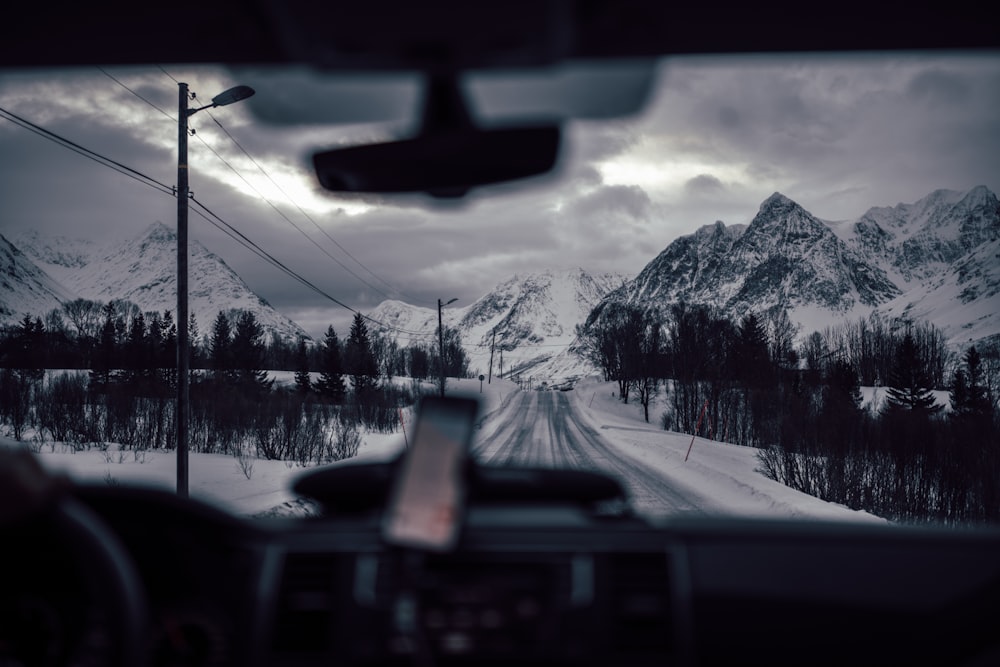 snow covered mountain during daytime