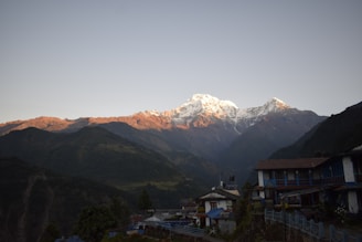 An inviting image of a mountain retreat with scenic views.