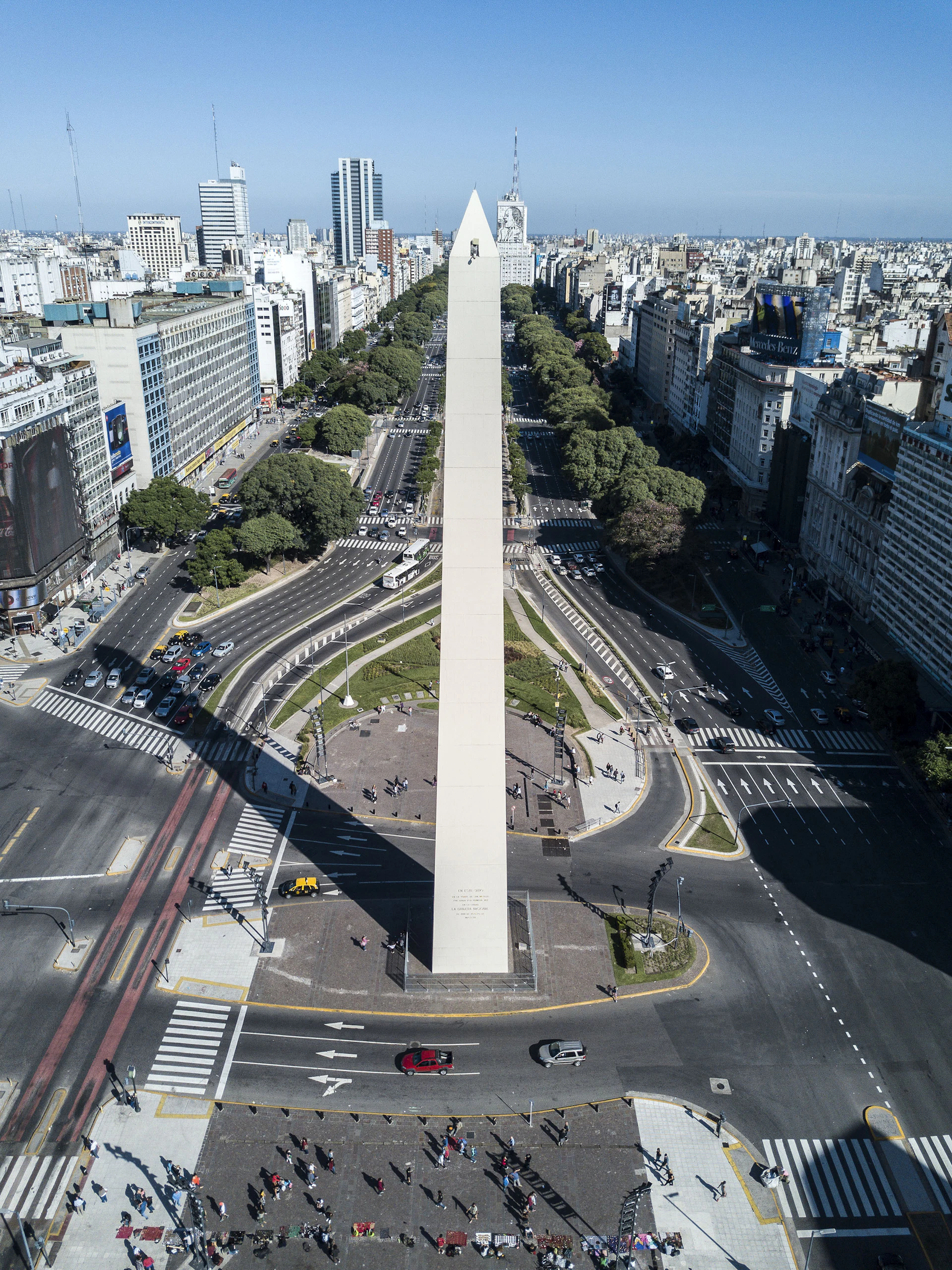 Vista panoramica de Buenos Aires con el Obelisco y la Avenida 9 de Julio