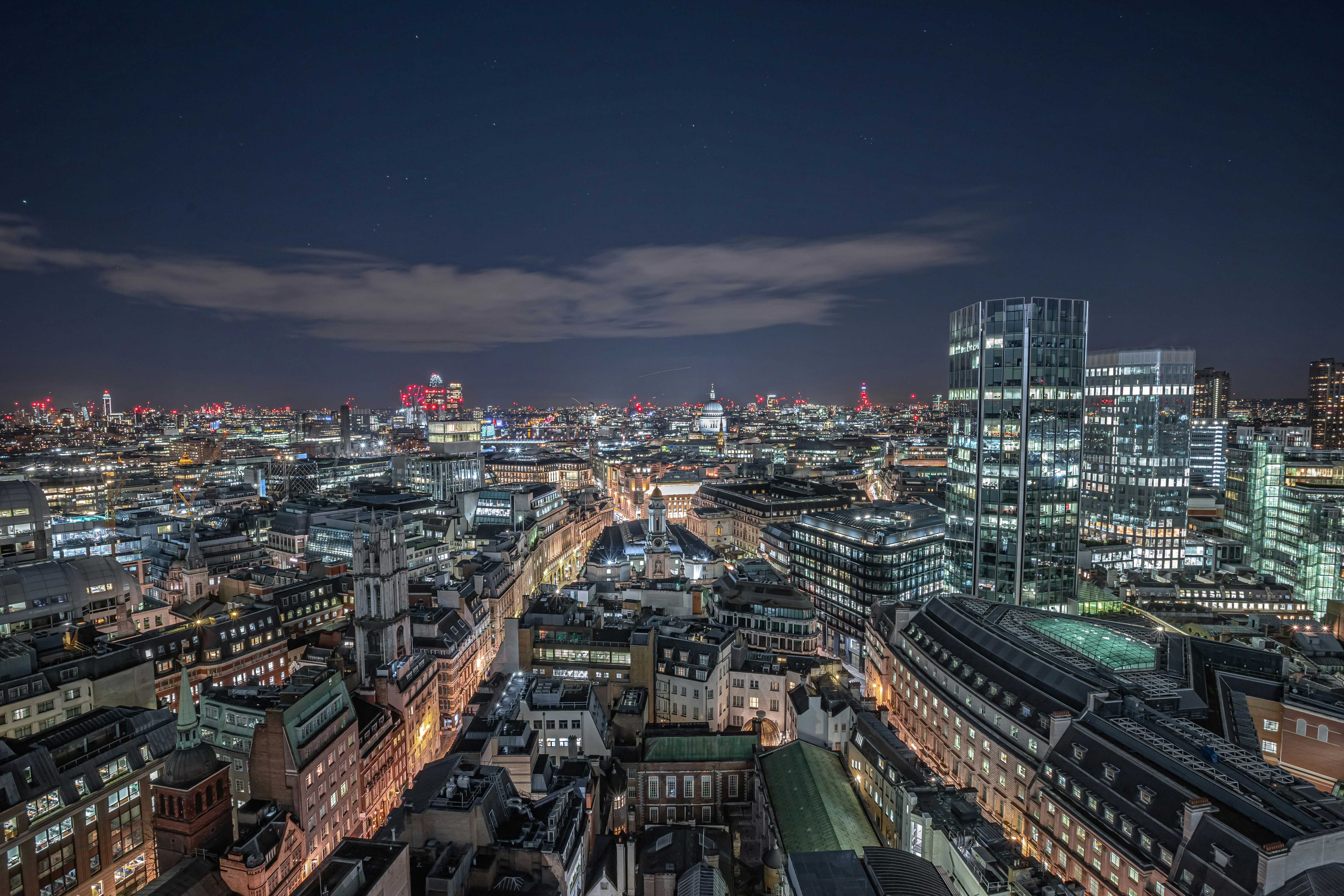 Photo by alexanderjamestai