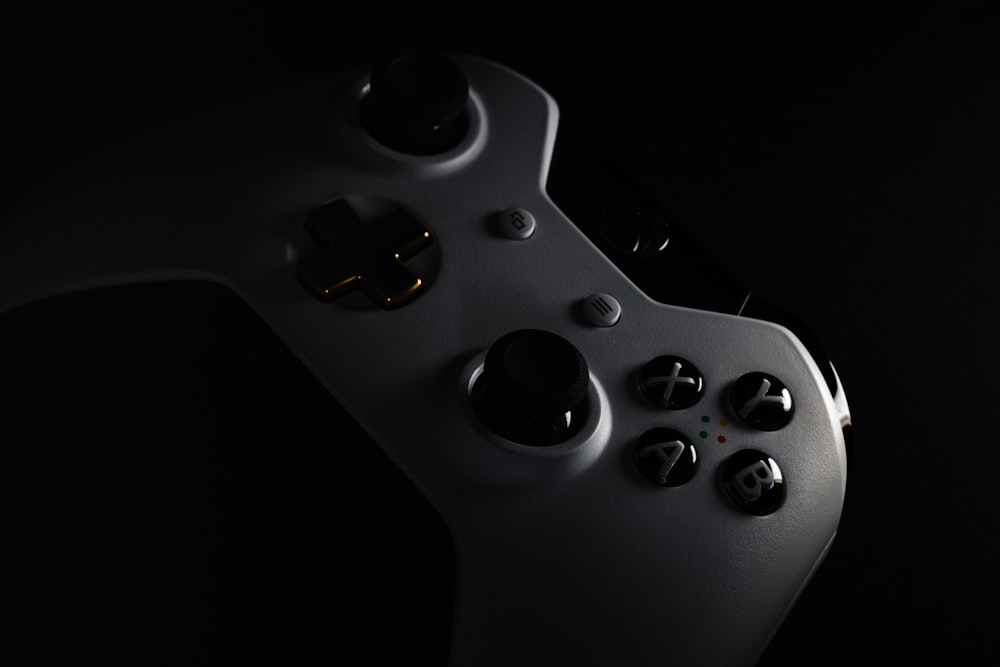 black xbox one game controller