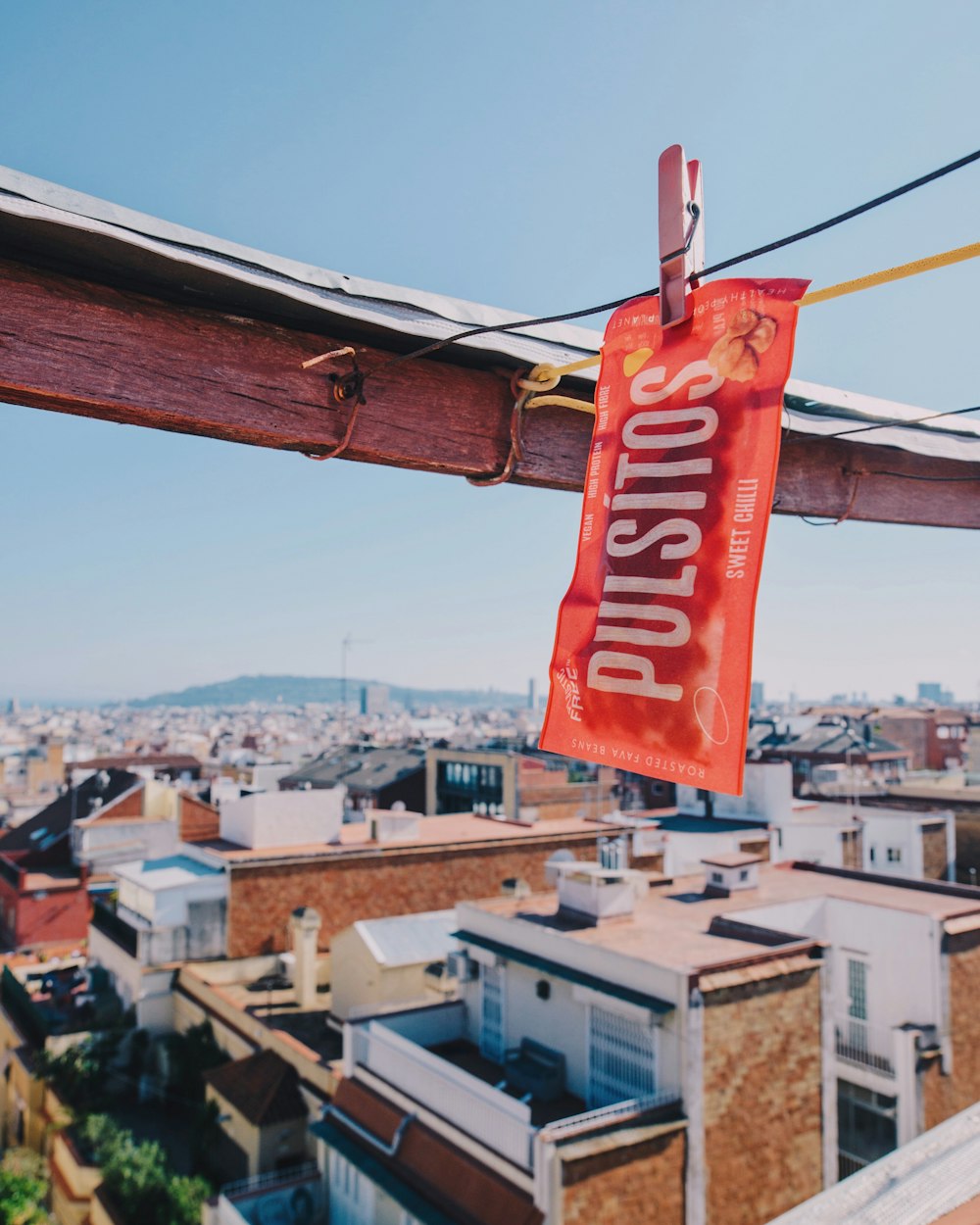 red and white coca cola signage