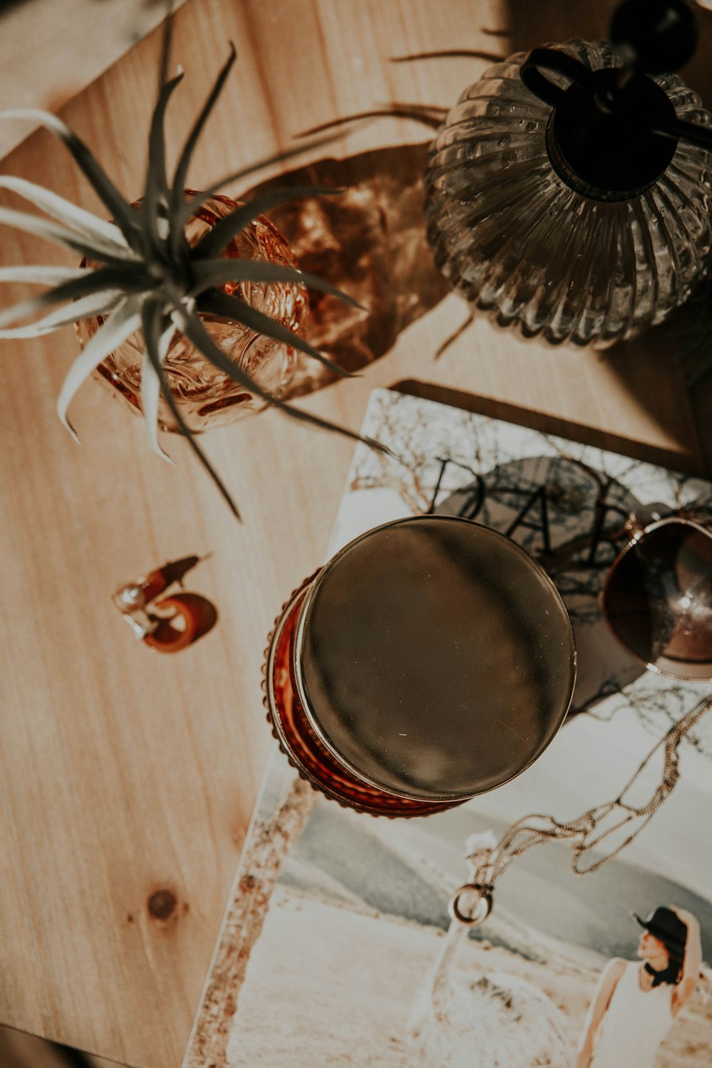 red and black round decor