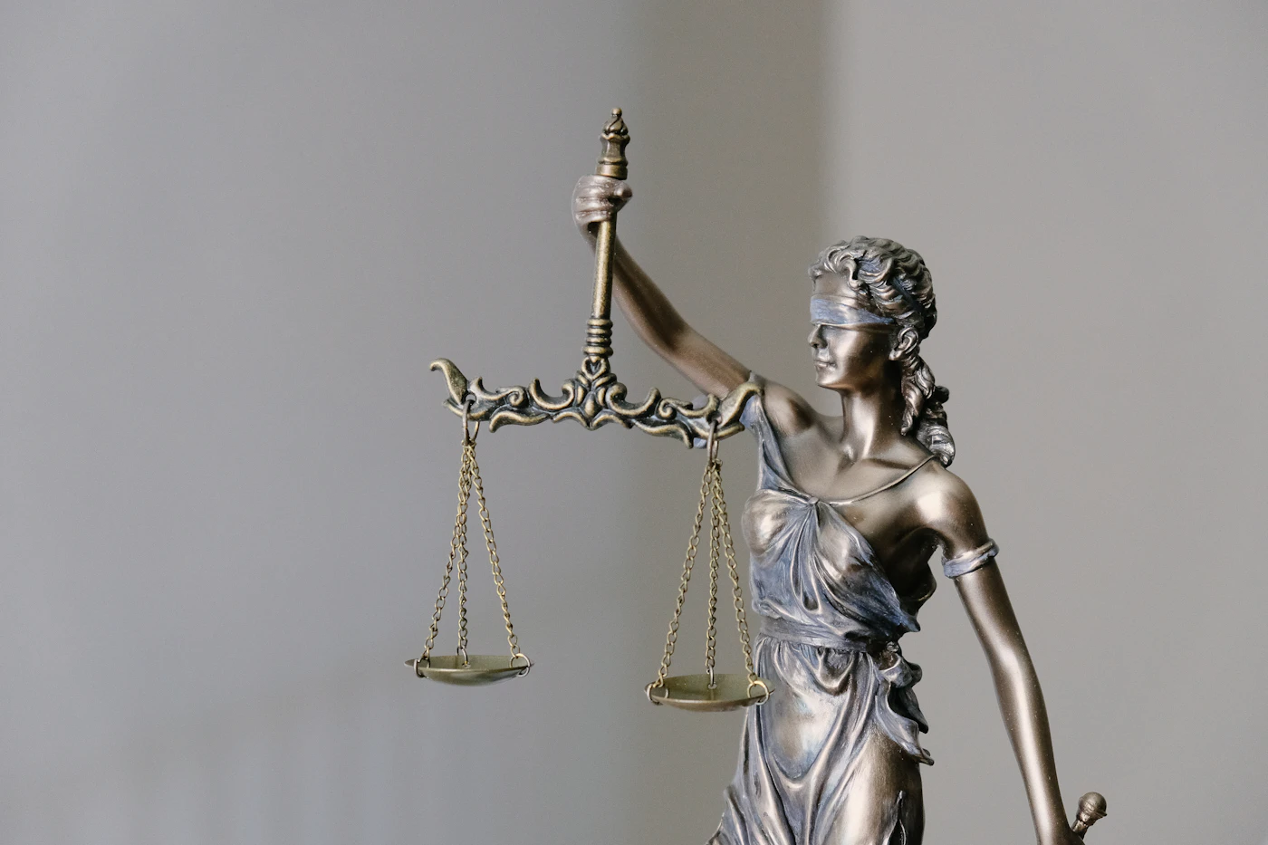 White-Collar & Financial Crime Defense in the UAE