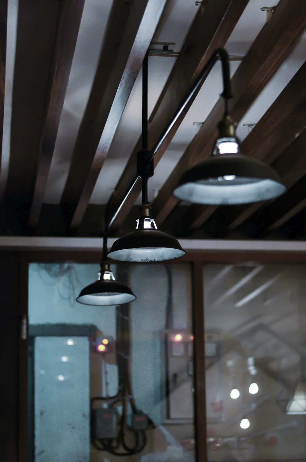 Featured image of post Black And Silver Pendant Light / Add some radiance to any room with a modern pendant light.