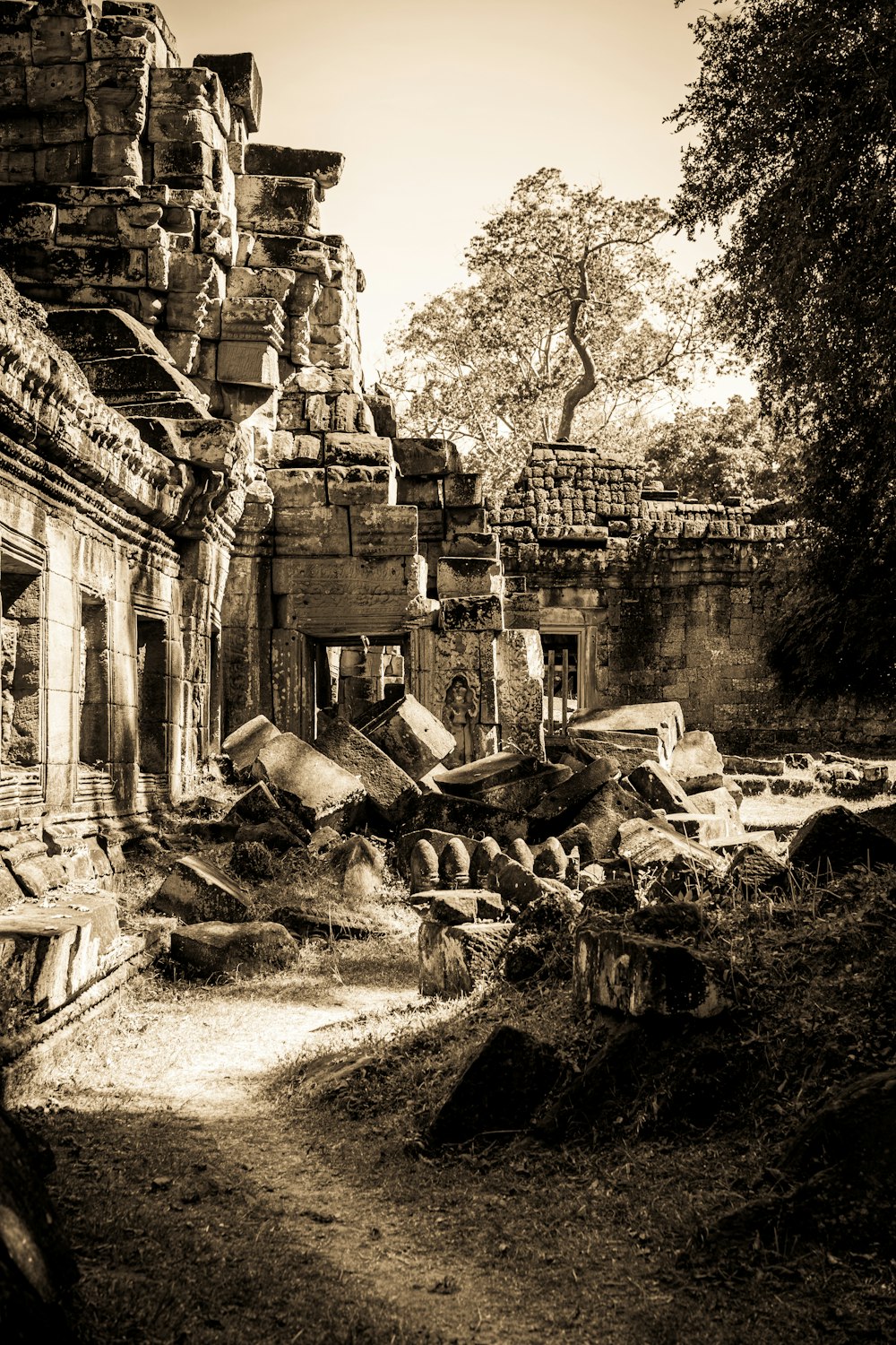 grayscale photo of concrete building