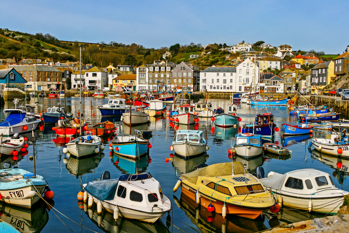 Barques de pesca amarrades al moll