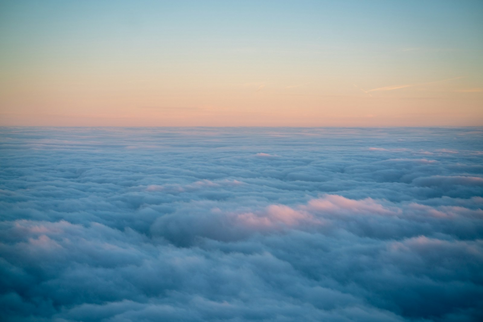 ZEISS Batis 85mm F1.8 sample photo. White clouds and blue photography