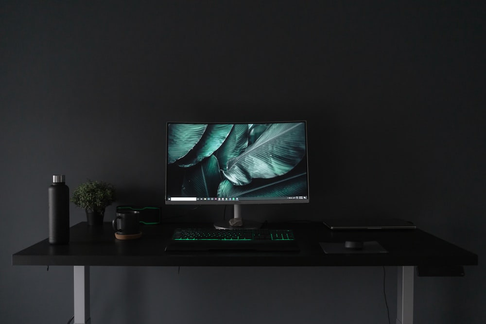 Computer Monitor Pictures  Download Free Images on Unsplash