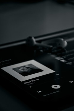 black and white music player