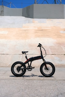 black and red bmx bike