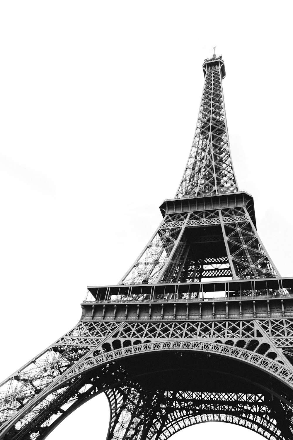 eiffel tower in paris grayscale photo