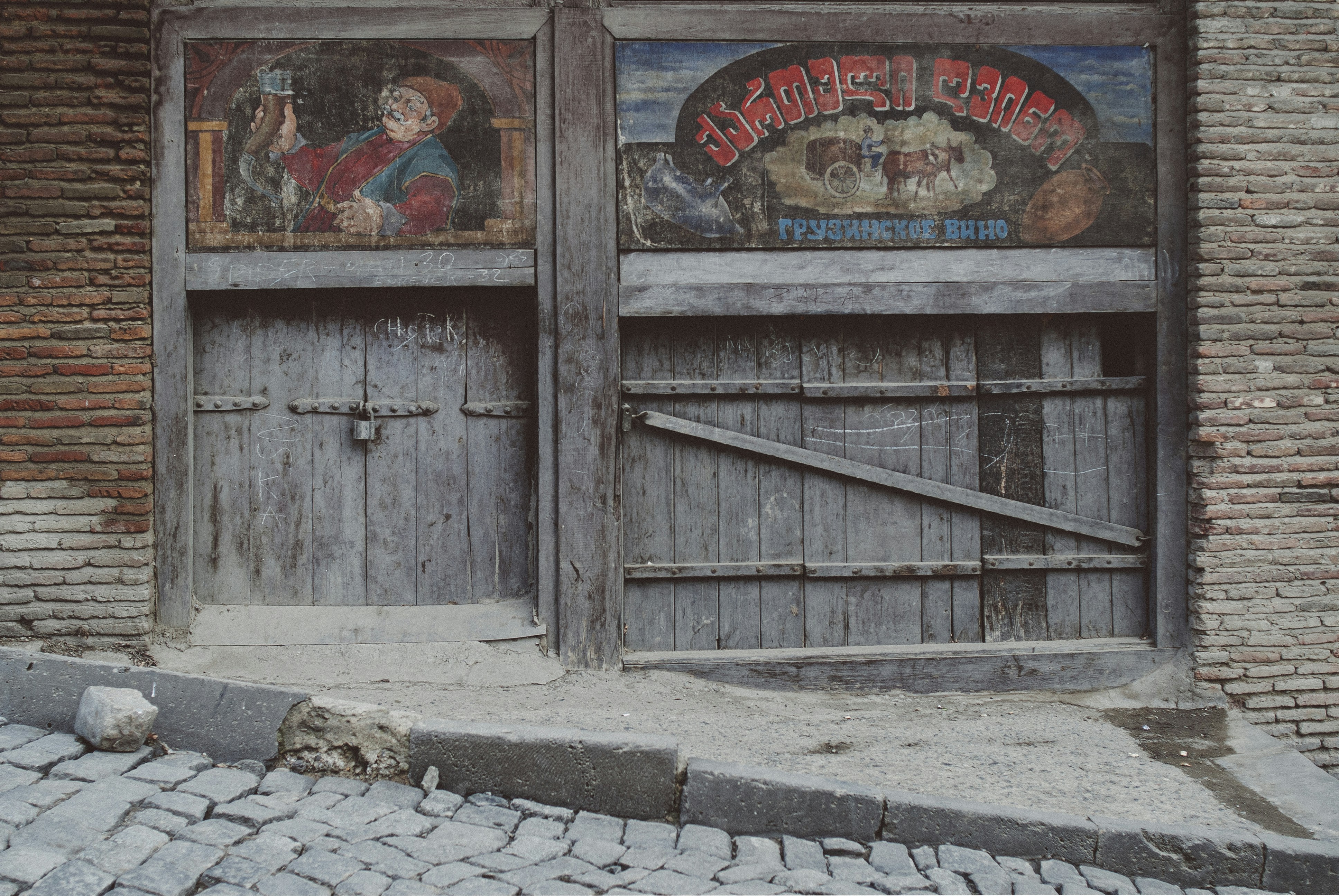 Curb Address Painting