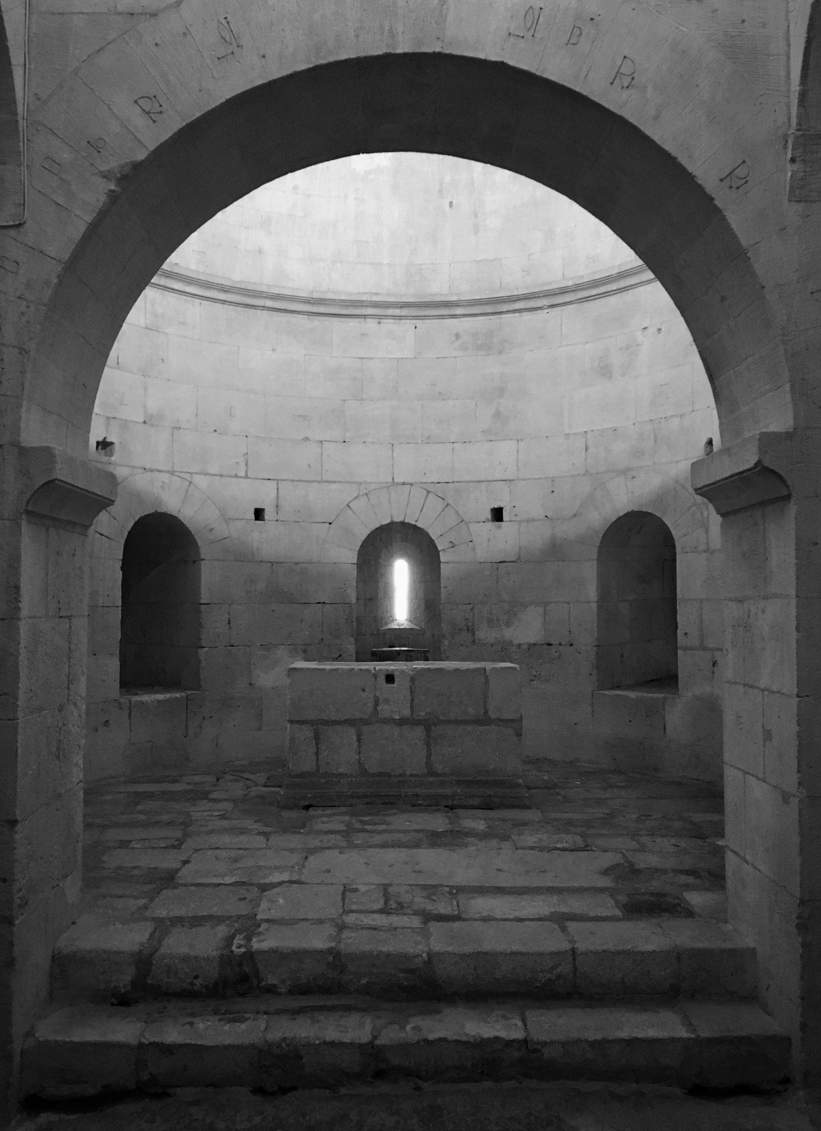 Photo by tomasrobertson