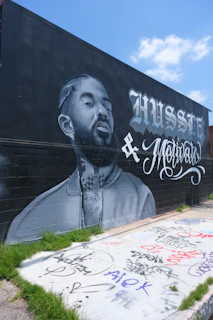 An inspiring mural representing the local entrepreneurial spirit.
