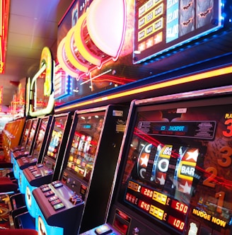 black and red arcade machine