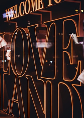 A welcoming contact form interface for echoloom.