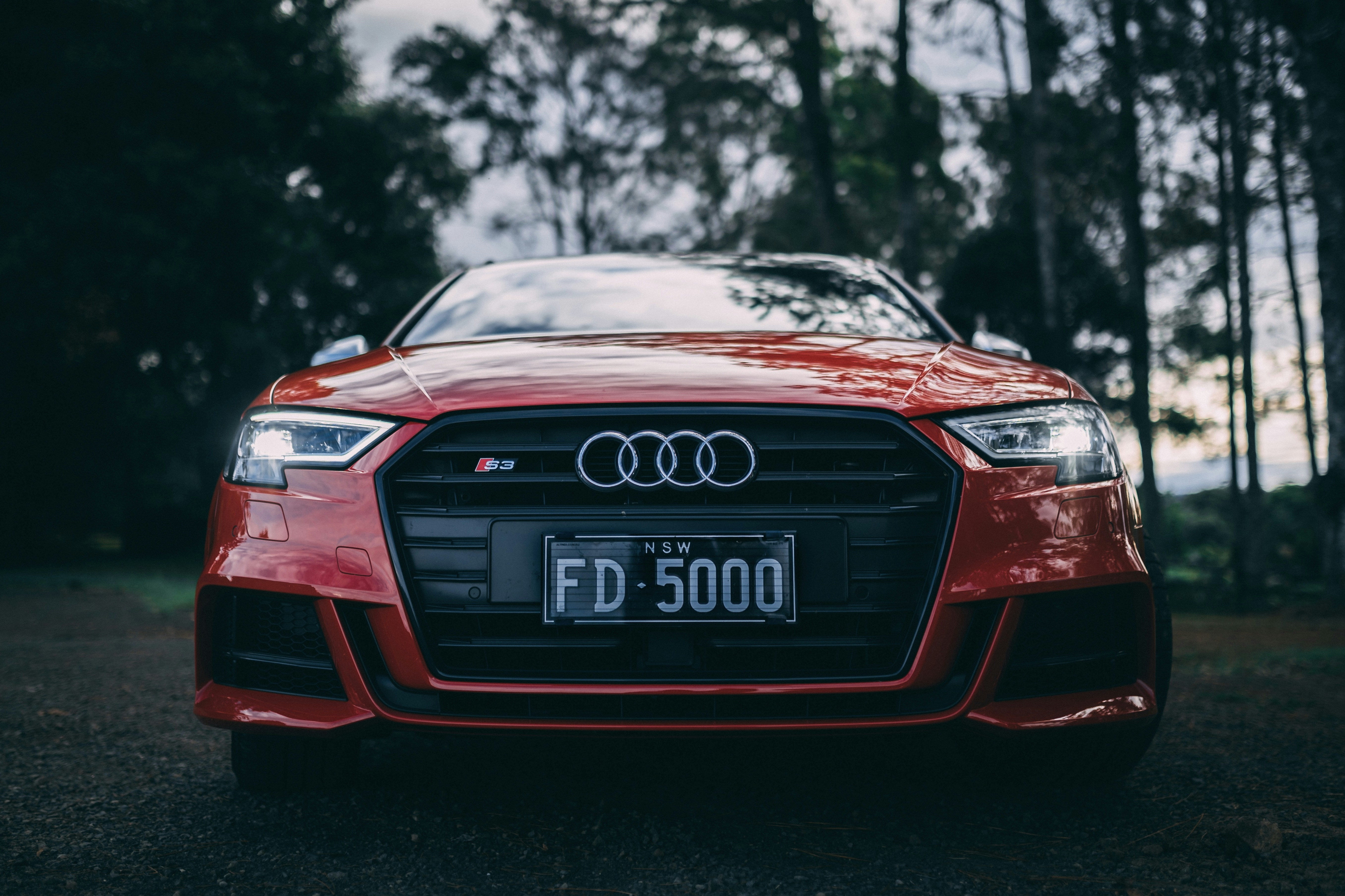 photo-1590363719234-f5abb670e3a3?ixid=M3wxMjA3fDB8MXxzZWFyY2h8N3x8Y2hlYXAlMjBjYXIlMjBmaW5hbmNlfGVufDB8fHx8MTc1NDYyODEzNnww\u0026ixlib=rb-4.1.0