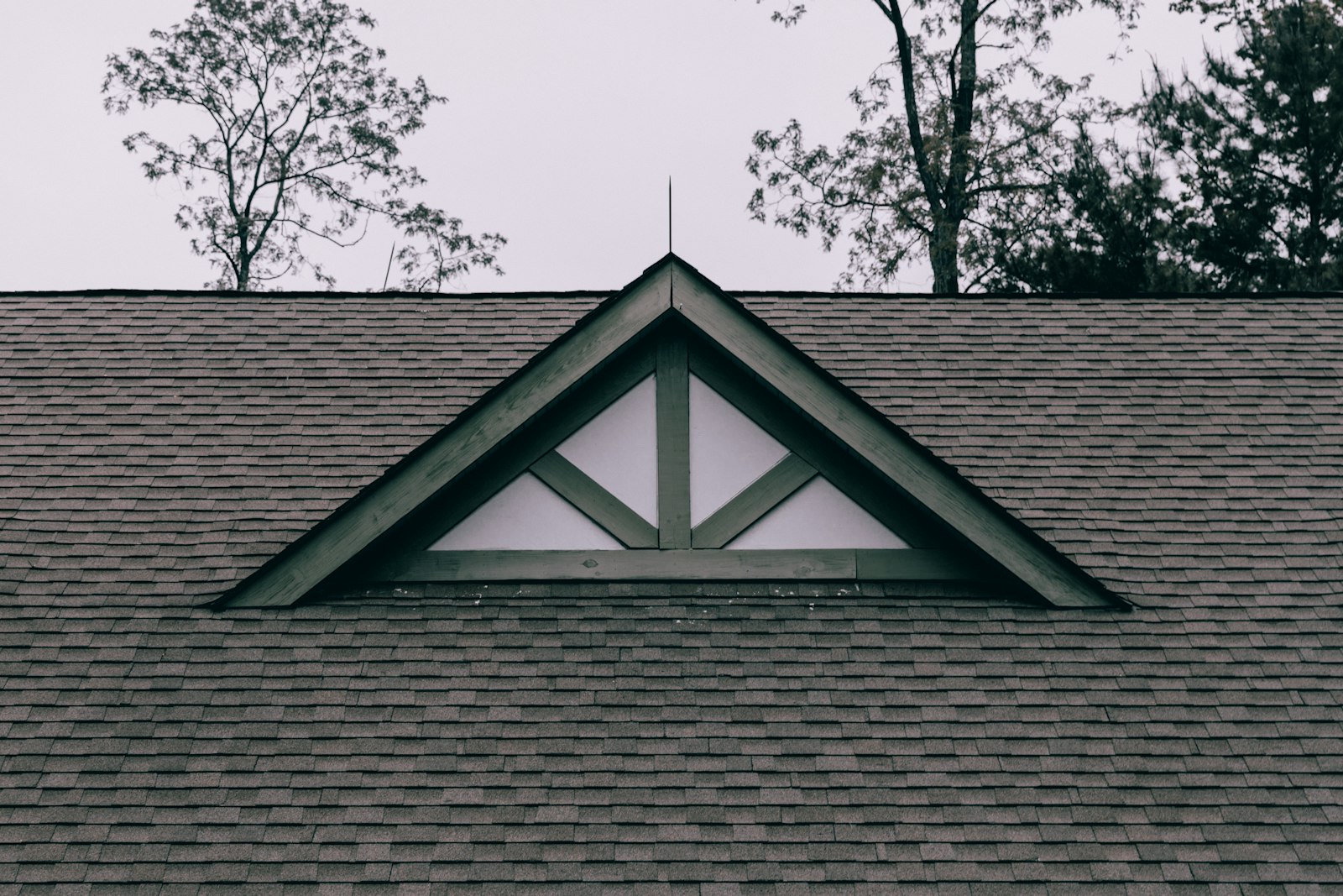 Shingle Roofs, Hand Nailed