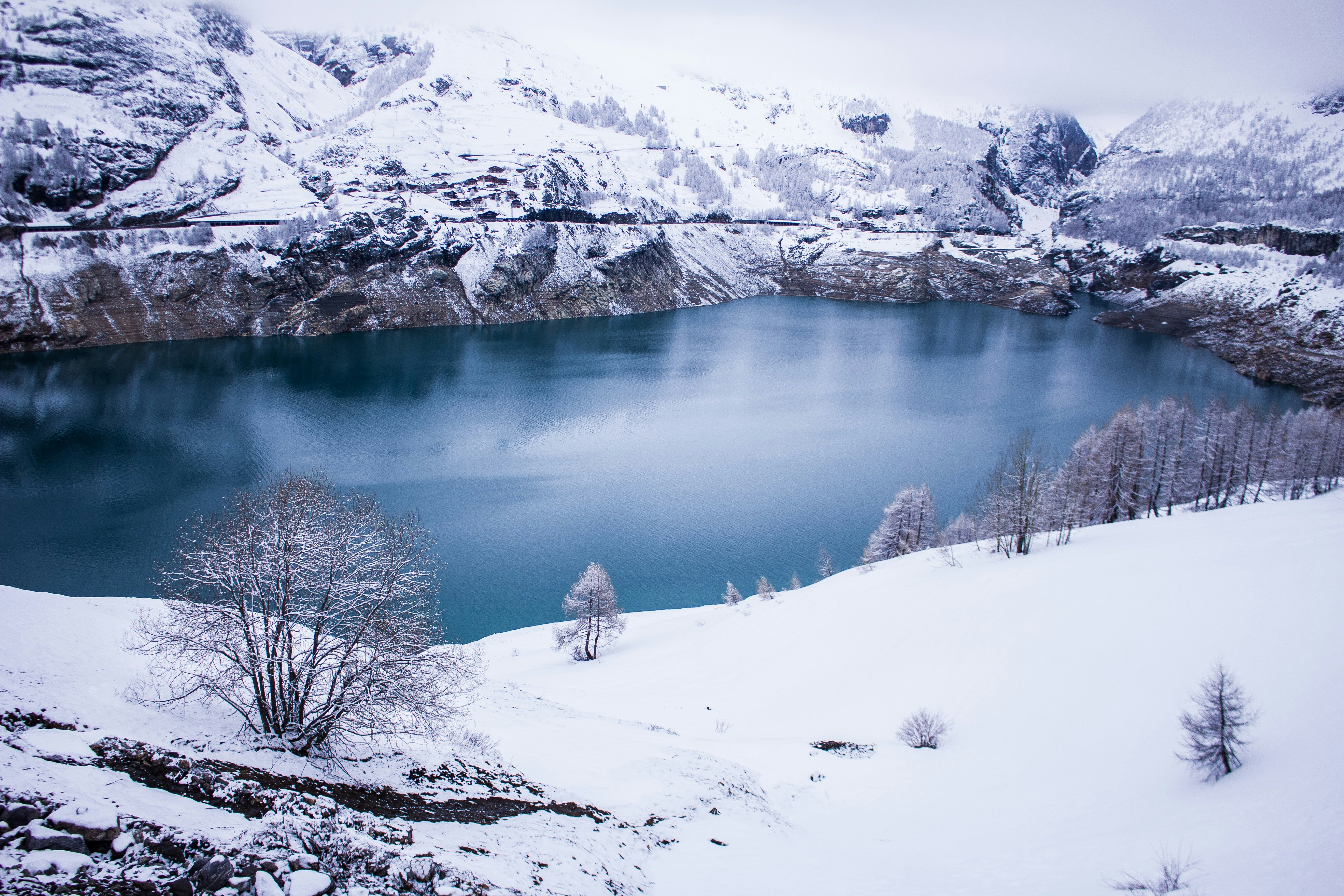 Lac de Tignes en hiver