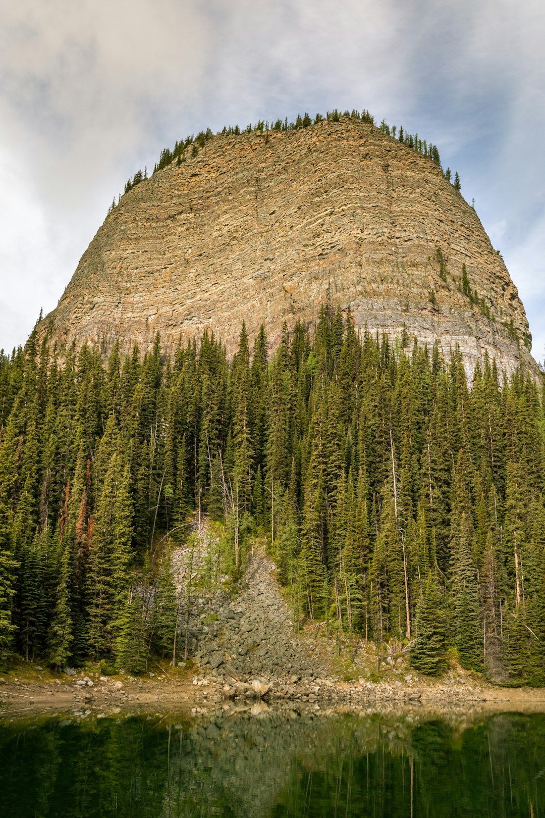 Nature reserve photo spot Mirror Lake Lake Minnewanka Trail