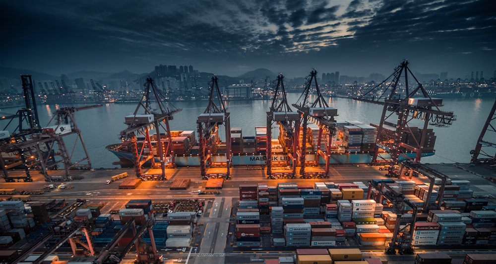 30k+ Container Port Pictures | Download Free Images on Unsplash