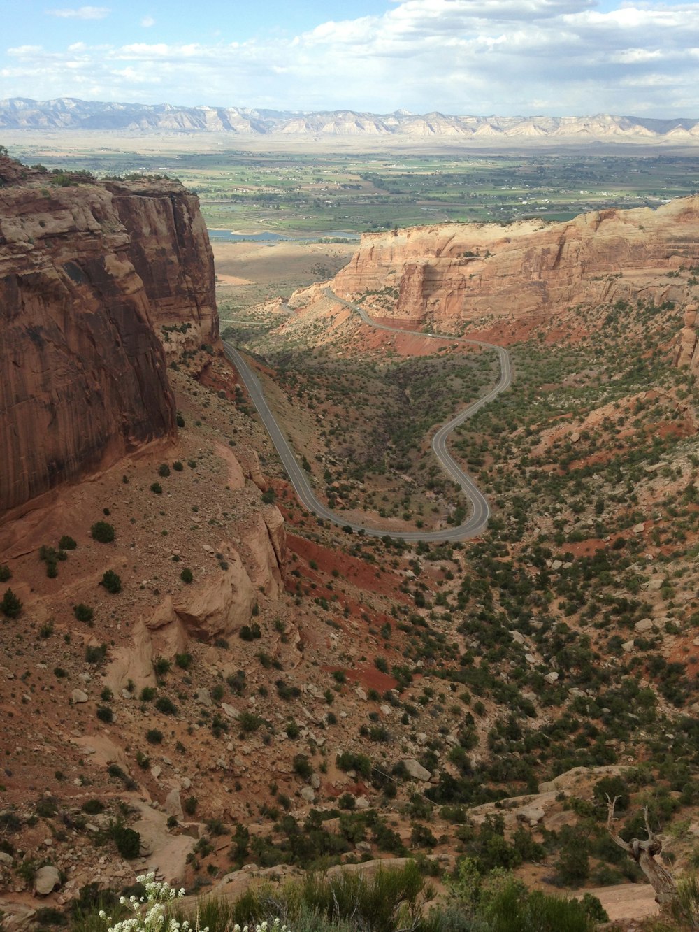 brown rocky mountain during daytime