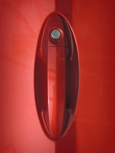 Easy-Exit Handle