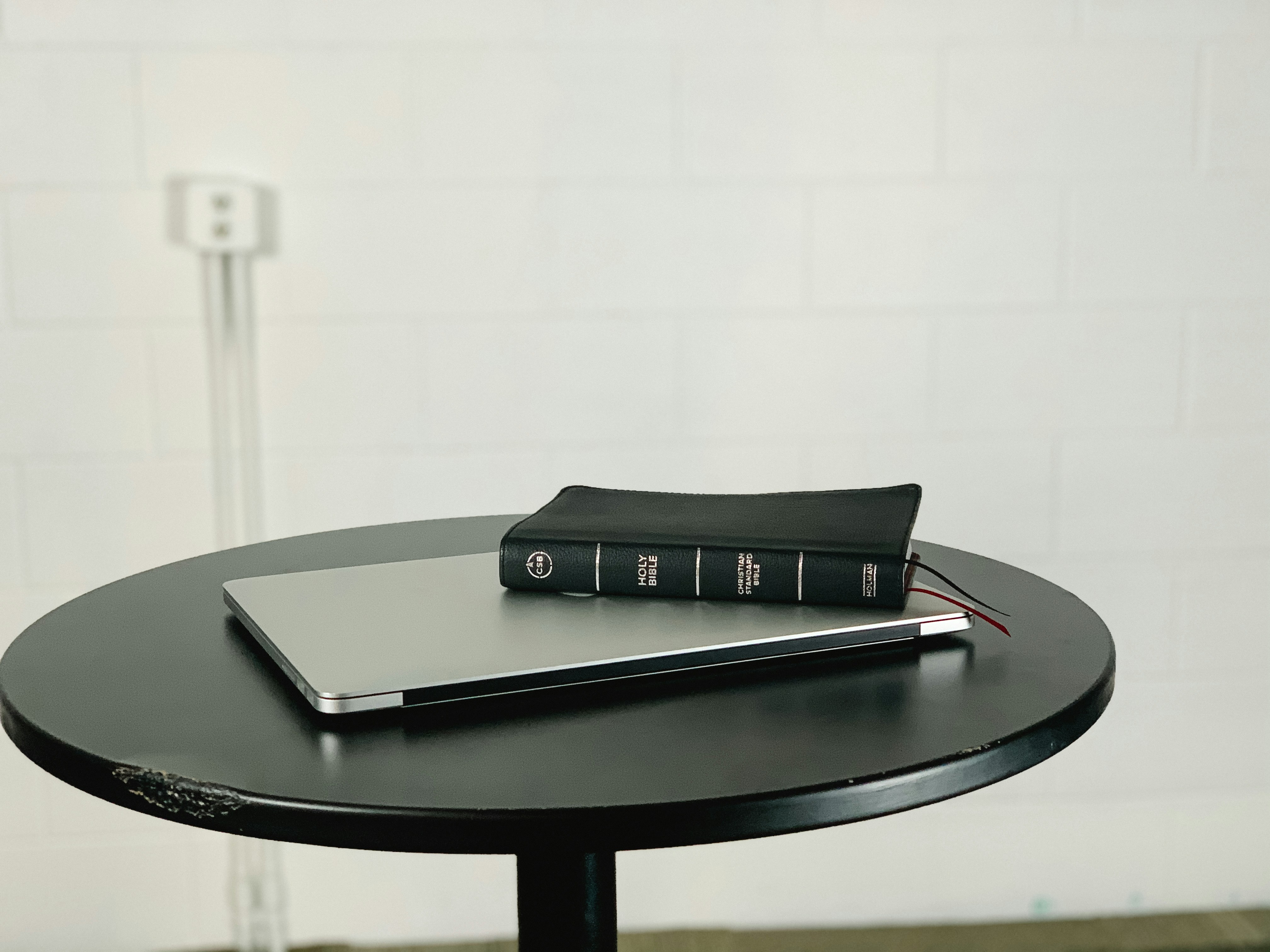 Comparison table: free AI technology