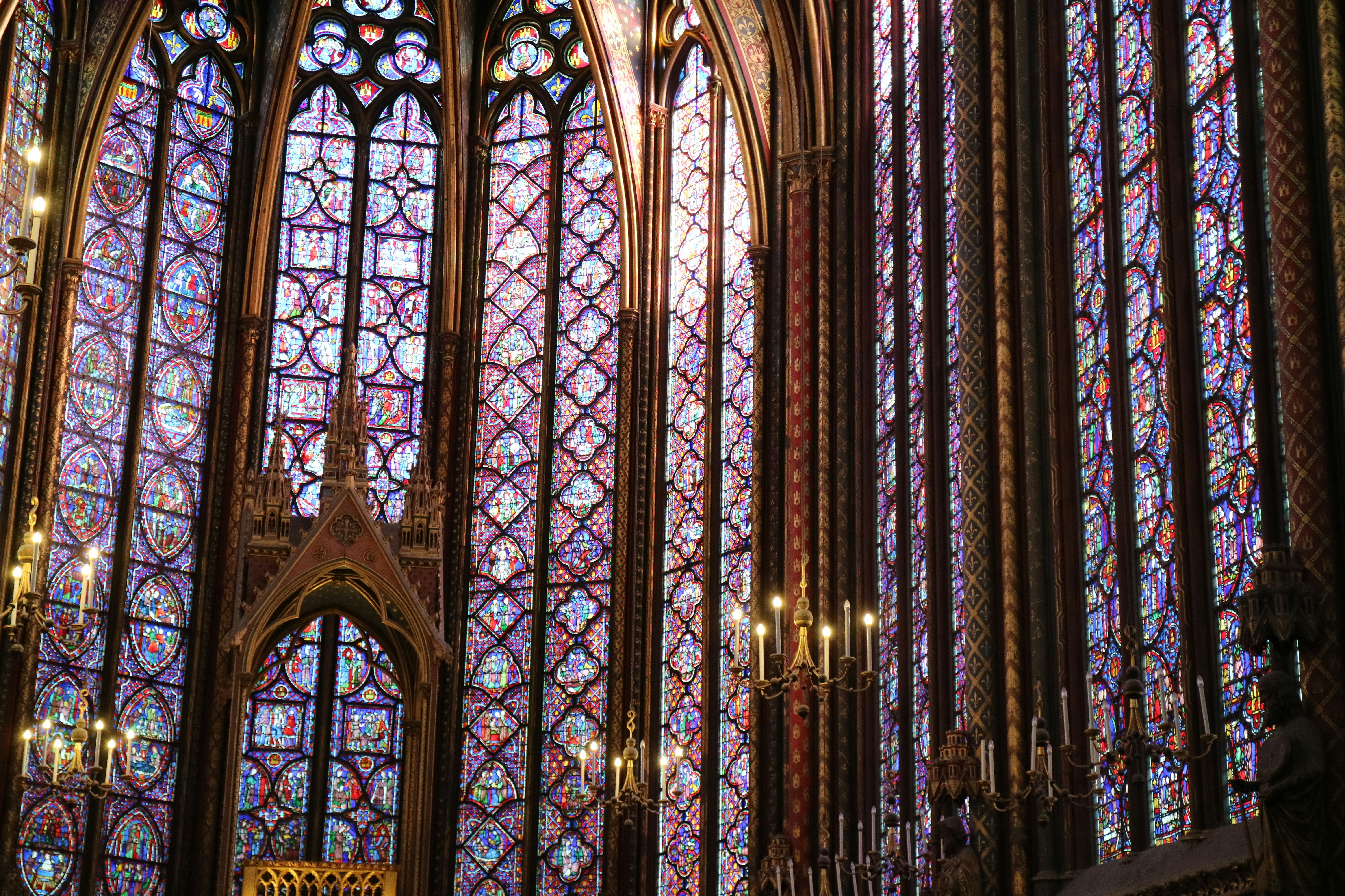 Sainte-Chapelle: Magnificent 13th-Century Stained Glass