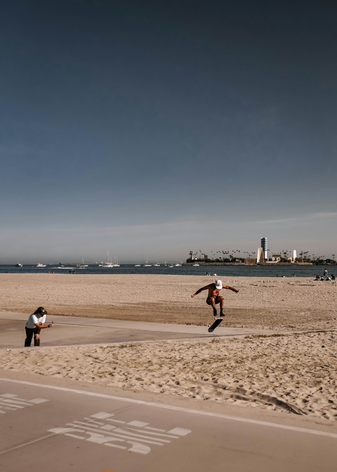 travelers stories about Beach in Long Beach, United States