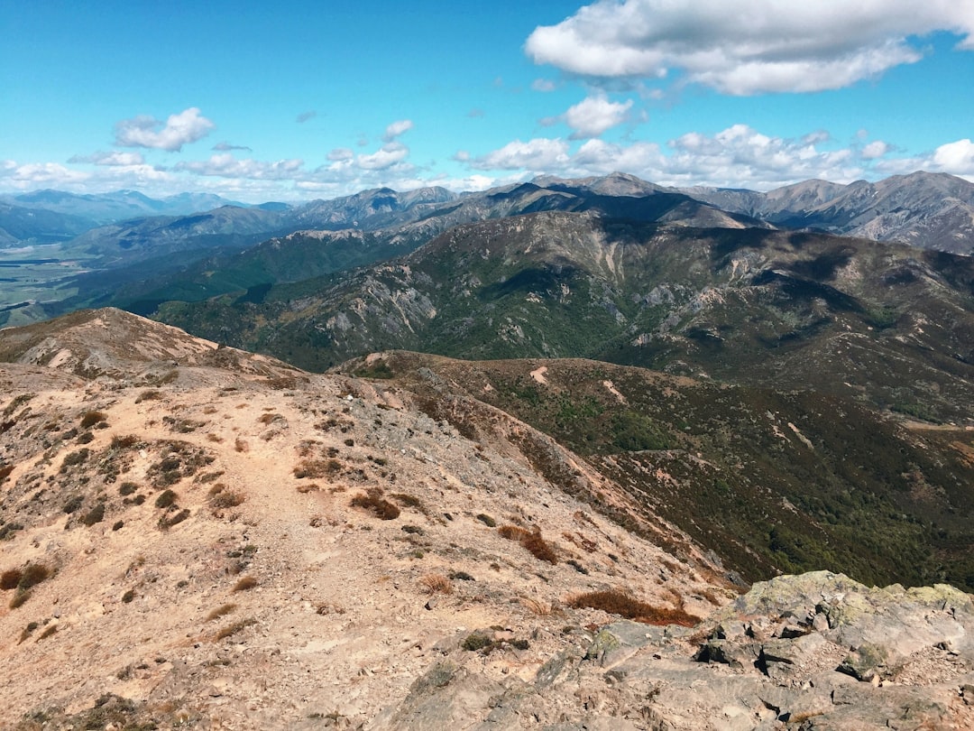 travelers stories about Hill in Mount Isobel, New Zealand