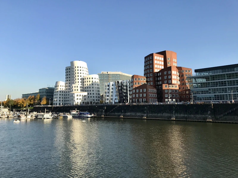Best Areas in Dusseldorf to Explore Entirely on Foot
