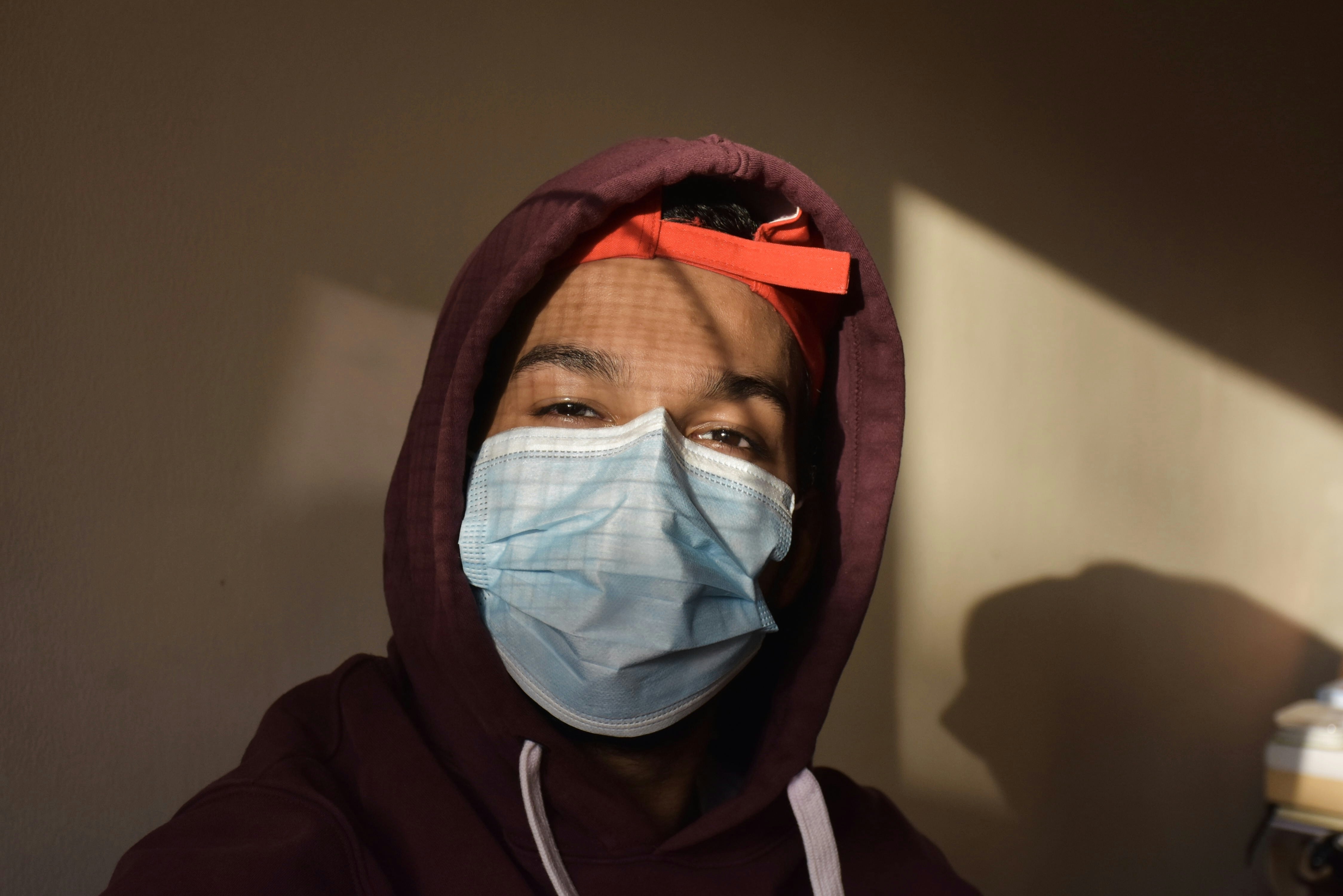 photo-1590600631516-20fc18140aaa?ixid=M3wxMjA3fDB8MXxzZWFyY2h8Mnx8c2hvdWxkJTIwaSUyMGdldCUyMHNpbnVzJTIwc3VyZ2VyeXxlbnwwfHx8fDE3NTk0Nzc3MTh8MA\u0026ixlib=rb-4.1.0