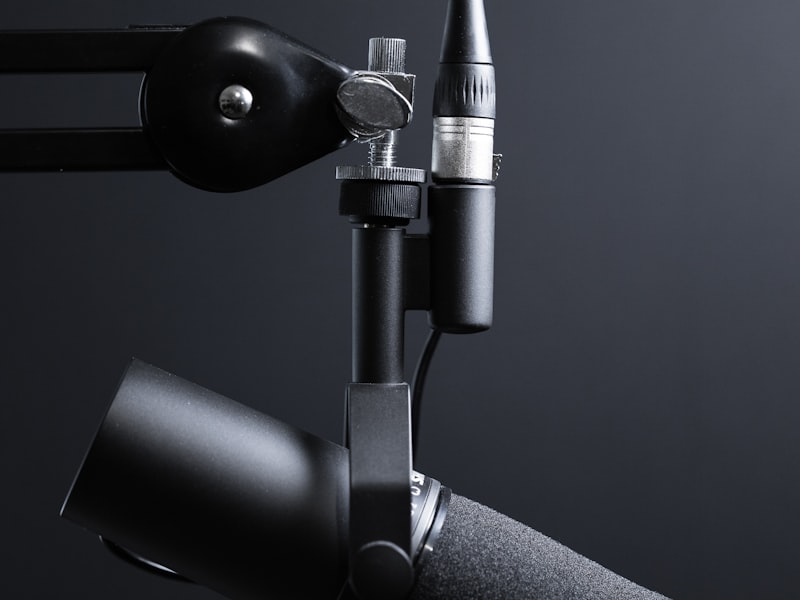 Shure SM7B Dynamic Microphone - Podcasting/Vocals