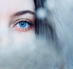 womans blue eyes with blue eyes